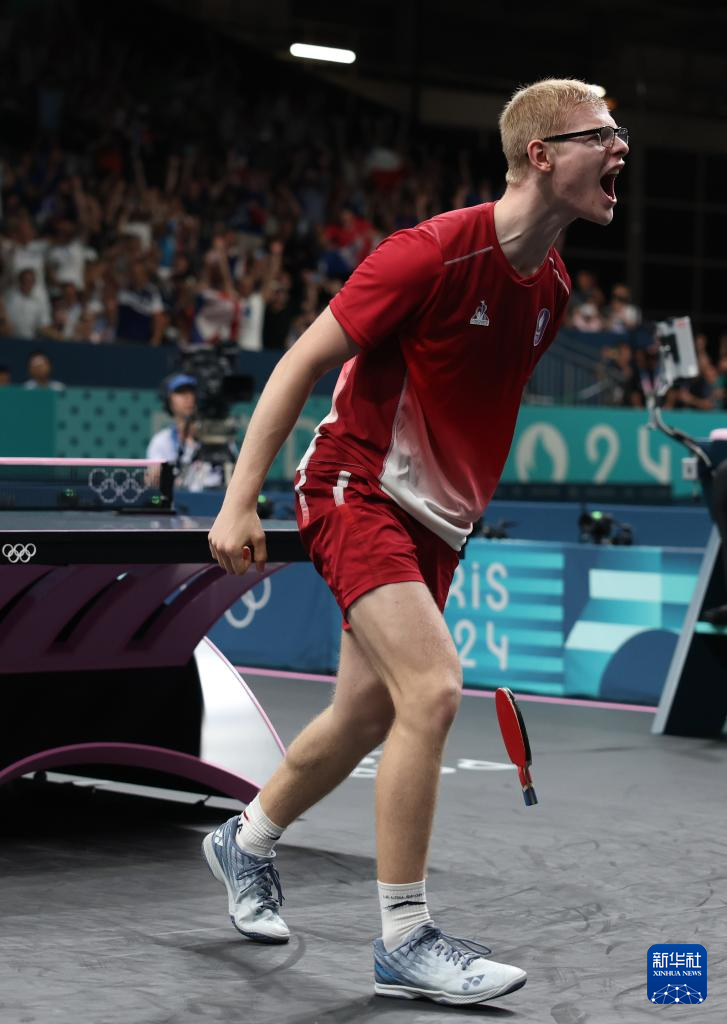 认不足的坦 认不足的坦