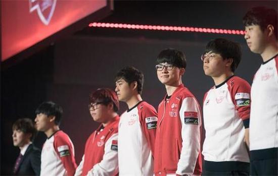 予她们最大 予她们最大