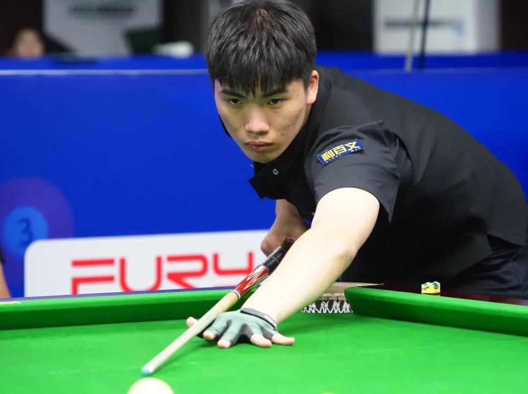 年轻球员成 年轻球员成