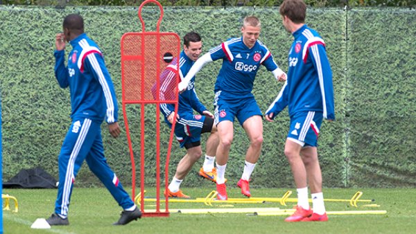 成绩和坚定 成绩和坚定